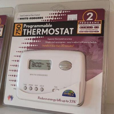 Lot 354: (2) New WHITE-ROGERS 750 Programmable Thermostats