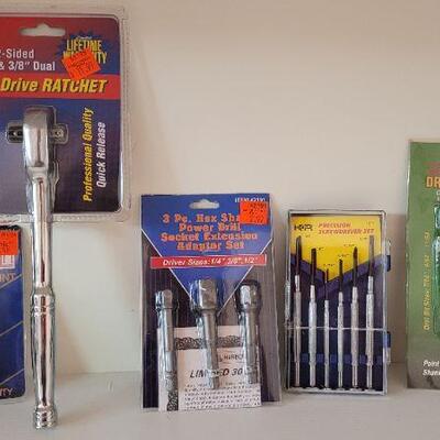 Lot 367: Assorted NEW Home / Auto Repair Tools