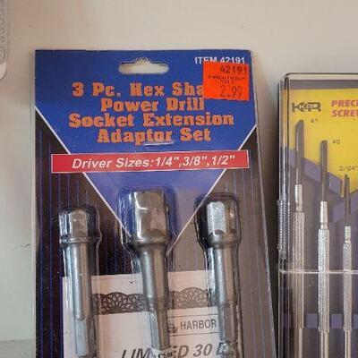 Lot 367: Assorted NEW Home / Auto Repair Tools