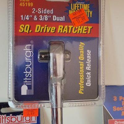 Lot 367: Assorted NEW Home / Auto Repair Tools