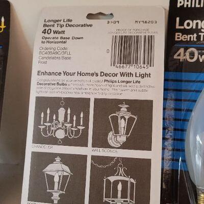 Lot 369: Assortment of NEW Candle Style Light Bulbs 