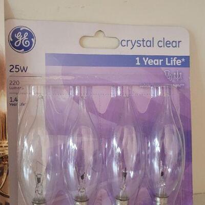 Lot 370: Assorted NEW Household Light Bulbs 