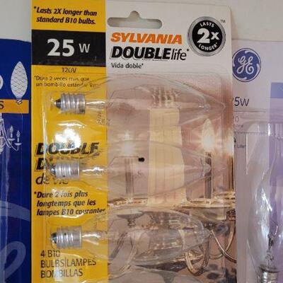 Lot 370: Assorted NEW Household Light Bulbs 