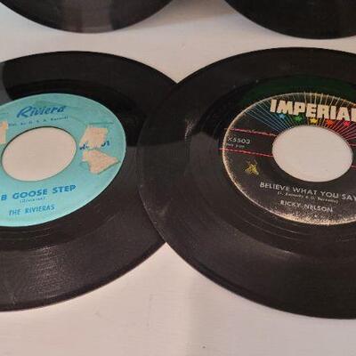 Lot 380: (8) Assorted Vintage 45 RPM Records 