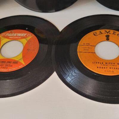 Lot 380: (8) Assorted Vintage 45 RPM Records 