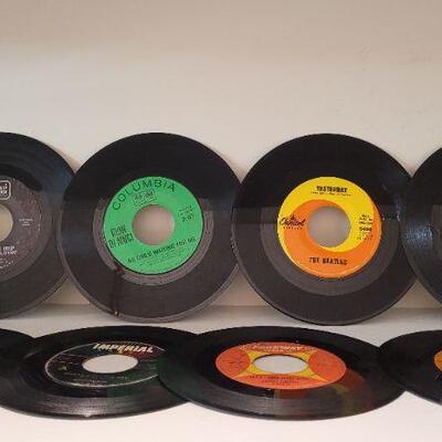 Lot 380: (8) Assorted Vintage 45 RPM Records 