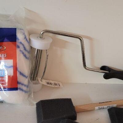 Lot 390: Assorted New Painting Accessories 