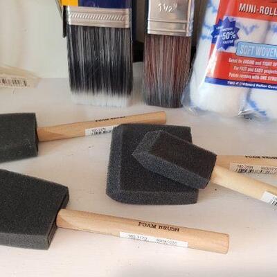 Lot 390: Assorted New Painting Accessories 