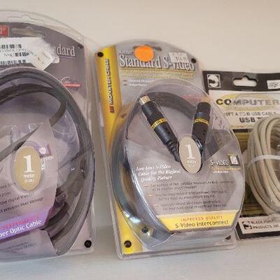 Lot 391: Assorted NEW Video and Computer Cables