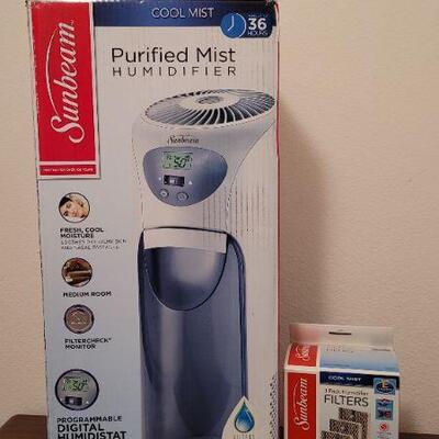 Lot 392: New SUNBEAM Programmable Digital Purified Mist Humidifier w/ New Filters 
