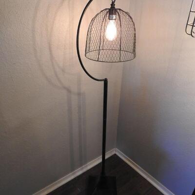 Floor lamp