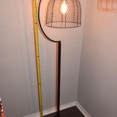 Floor lamp
