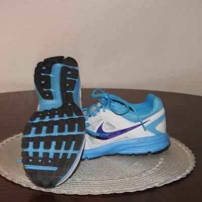 Nike Womens