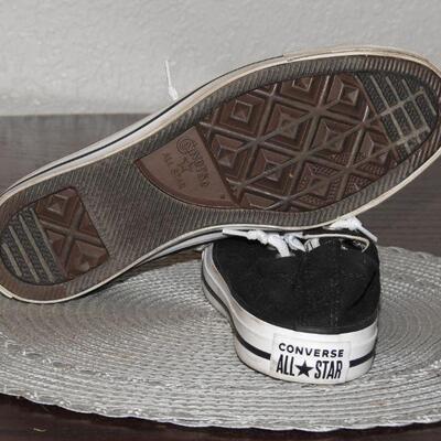 Converse Tennis Shoes