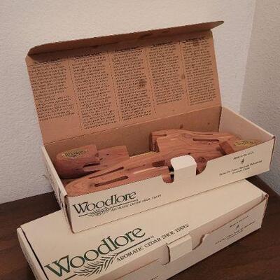 Lot 417: Vintage Pair of WOODLORE Xl (Sizes 11W - 15W) Dress Shoe Trees