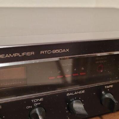 Lot 420: Vintage ROTEL RTC-950AX Stereo Tuner Preamplifier TESTED A+