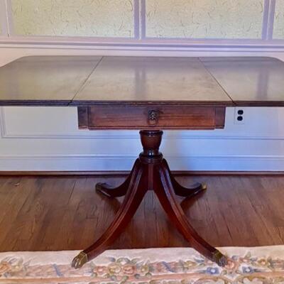 Gorgeous Federal Duncan Phyfe Drop Leaf Dining / Console Table 