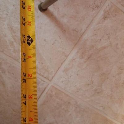 Lot 428: Vintage Mid Century Modern THE SHAMROCK Shell Bucket Chair 