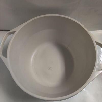 Plastic bowl