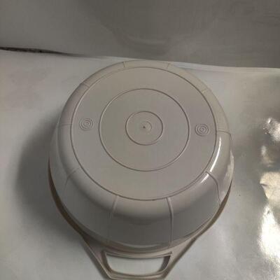 Plastic bowl