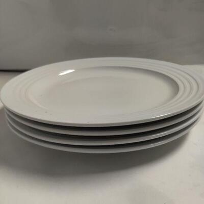 Set of 4 white plates