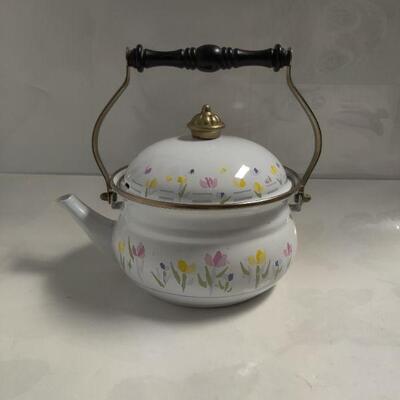 Vintage tea pot