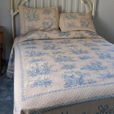 Antique Style Full Size Metal Bed