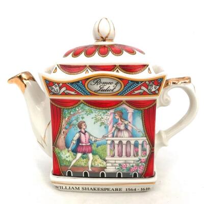 Sadler Romeo and Juliet Tea Pot