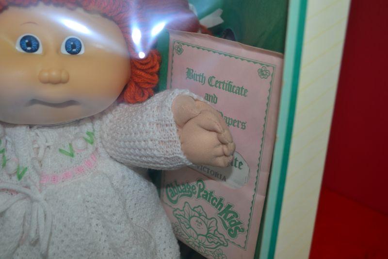 LOT 615 VINTAGE CABBAGE PATCH DOG STILL IN BOX