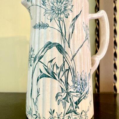 LOT 44  ANTIQUE BLUE & WHITE TRANSFER WARE FLORAL BOTANICAL DESIGN RIBBED STONEWARE