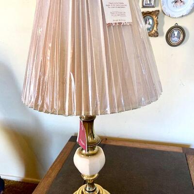 Lot 49  VINTAGE STIFFEL BRASS TABLE LAMP W/TAGS! 