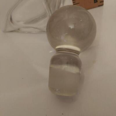 Glass decanter