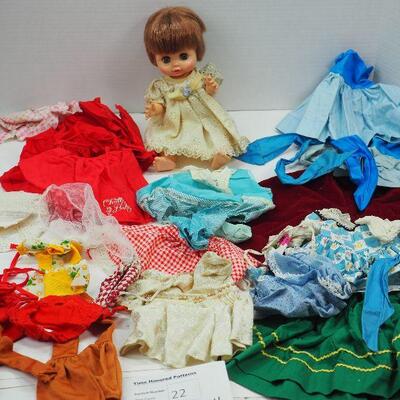 Lot 22 Vogue baby doll 