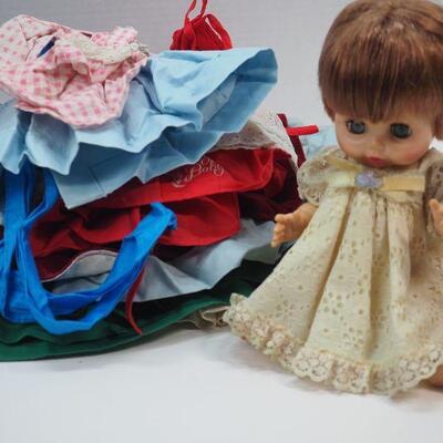 Lot 22 Vogue baby doll 