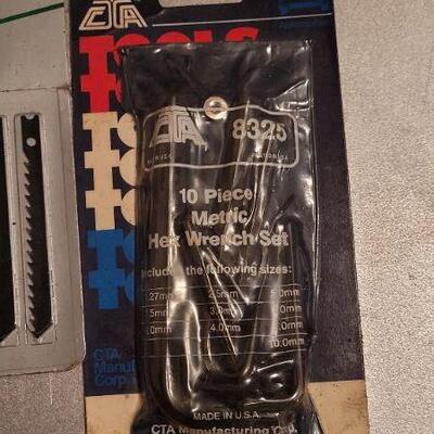 Lot 443: Assorted NEW Tools - Saw Blades, Wood Boring Bit Set and Hex Wrench Set
