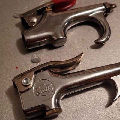 Lot 446: Assorted Air Sprayer Tools 