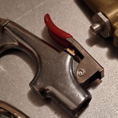 Lot 446: Assorted Air Sprayer Tools 