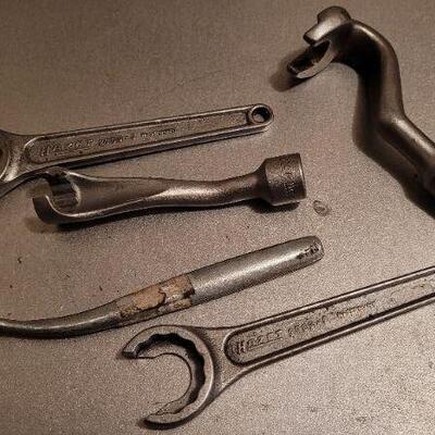 Lot 456: Assorted MERCEDES BENZ Wrench Tools 