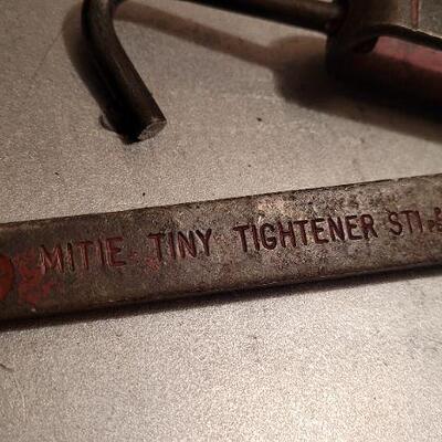 Lot 458: Vintage MITIE TINY TIGHTENER Tool