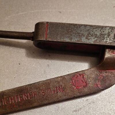 Lot 458: Vintage MITIE TINY TIGHTENER Tool