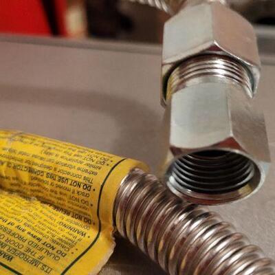 Lot 467: (2) New Gas Connection Hoses
