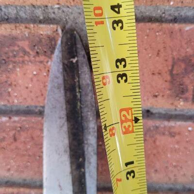 Lot 471: Large 34" Tall Garden Hedge Trimmers 