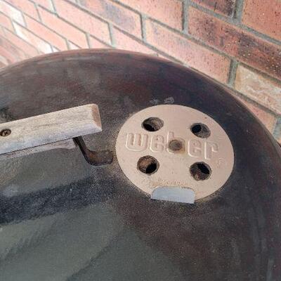 Lot 481: WEBER Outdoor BBQ Grill