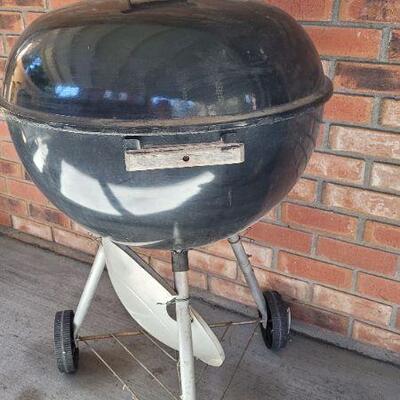 Lot 481: WEBER Outdoor BBQ Grill