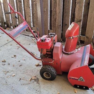 Lot 482: Troy Built 5 Horsepower 21" Snowblower 
