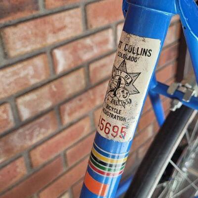 Lot 487: Vintage SCHWINN Le Tour III All Original Bicycle 