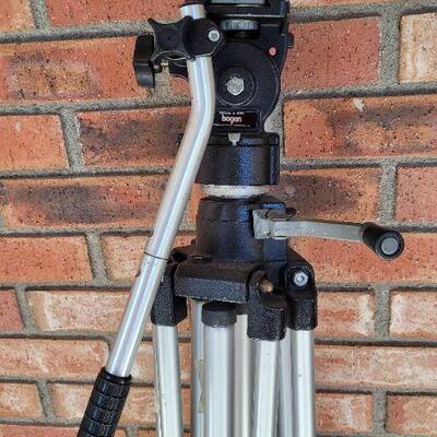 Lot 489: Vintage BOGEN 3046 Professional Camera Tripod w/ BOGEN 3063 Mount