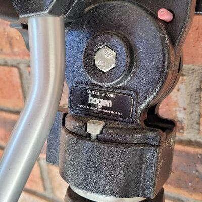 Lot 489: Vintage BOGEN 3046 Professional Camera Tripod w/ BOGEN 3063 Mount