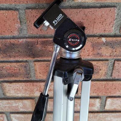 Lot 497: Vintage STITZ Video CV220 Camera Tripod
