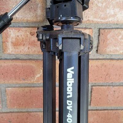 Lot 500: VELBON DV-40 Camera Tripod